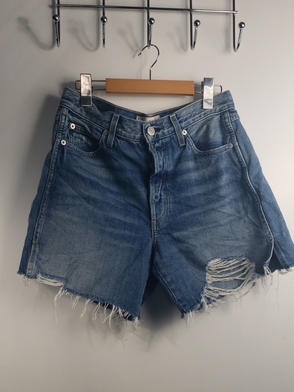 AMO Denim Midi Short In Flashback Size 27
